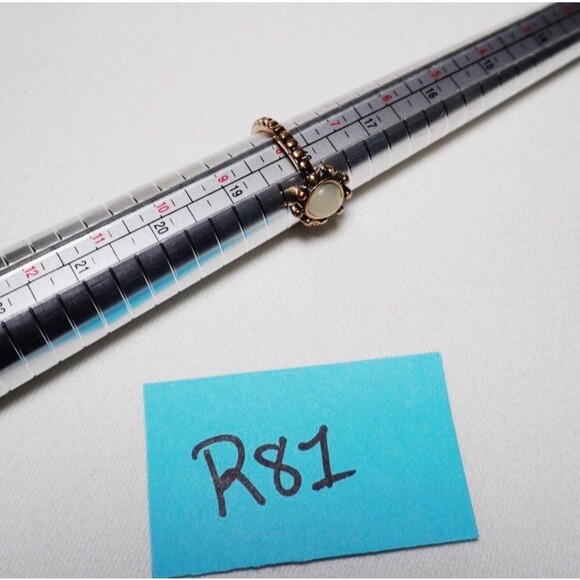 White Cabochon sz 8 Starburst Bronze Tone Fashion Ring - Picture 7 of 8